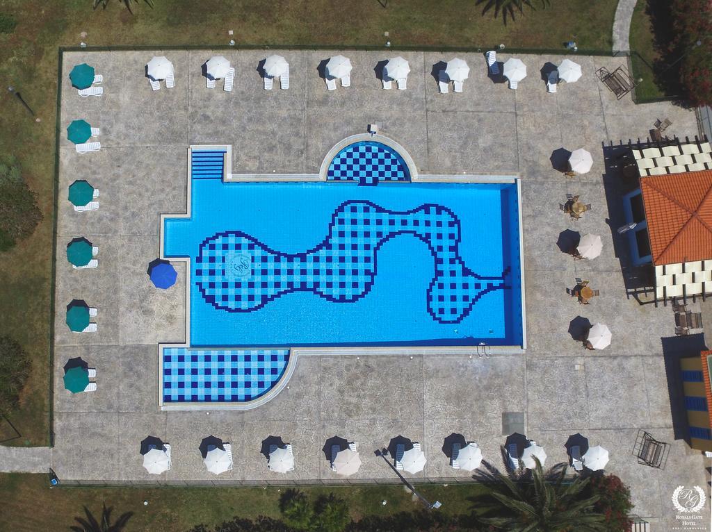 Royals Gate Hotel Rodi Garganico Bagian luar foto
